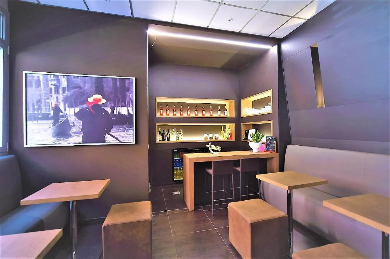 Hotel Aaron Mestre Italia