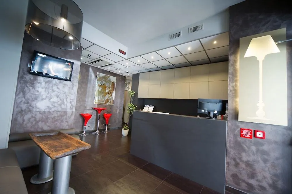 ***  Hotel Aaron Mestre Italia