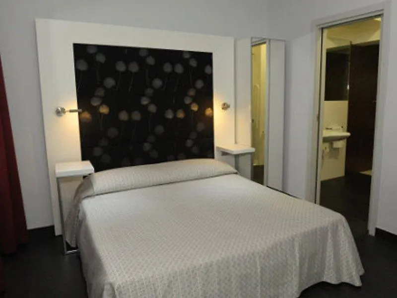 Hotel Aaron Mestre