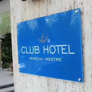 מלון Club