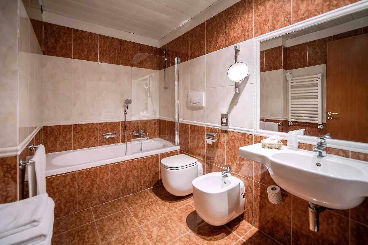 Hotel Aaron Mestre
